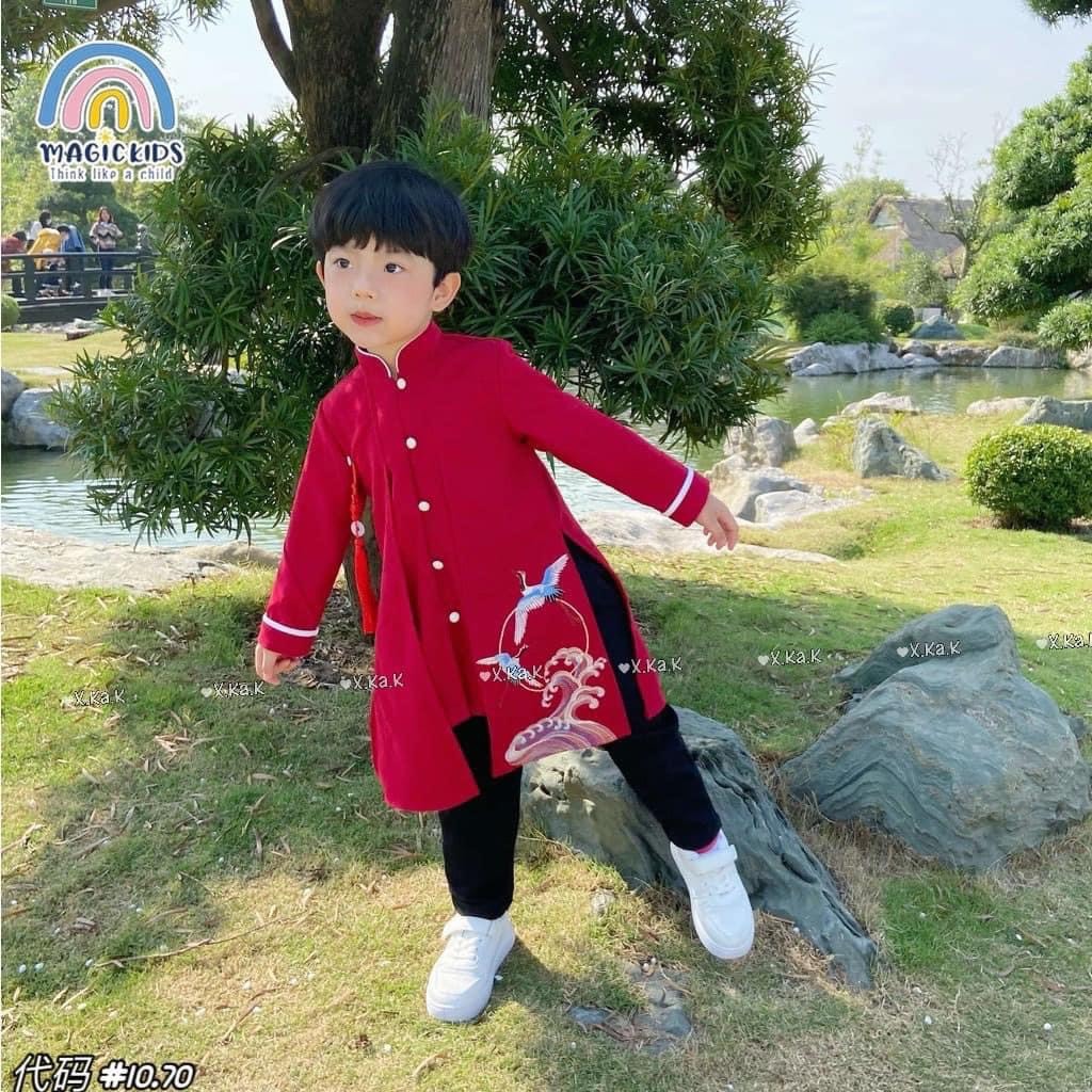 Áo dài cách tân màu đỏ cho bé trai