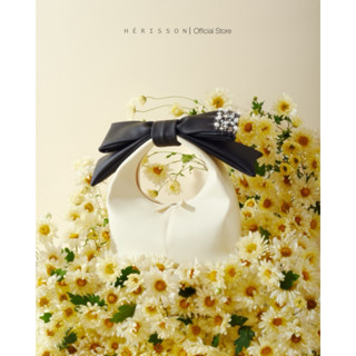  Túi nữ chow bag HÉRISSON màu trắng kèm nơ đen tháo rời 