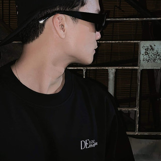 DE Basic Tee