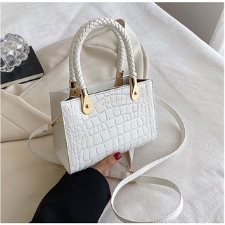 Túi xách nữ đeo chéo kẹp nách da PU cao cấp sang chảnh đi làm dự tiệc Qyana Store TX17