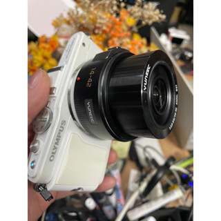 Máy ảnh Olympus E-PL6 kèm ống kính