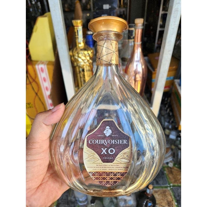 Vỏ chai rượu Courvoisier Xo