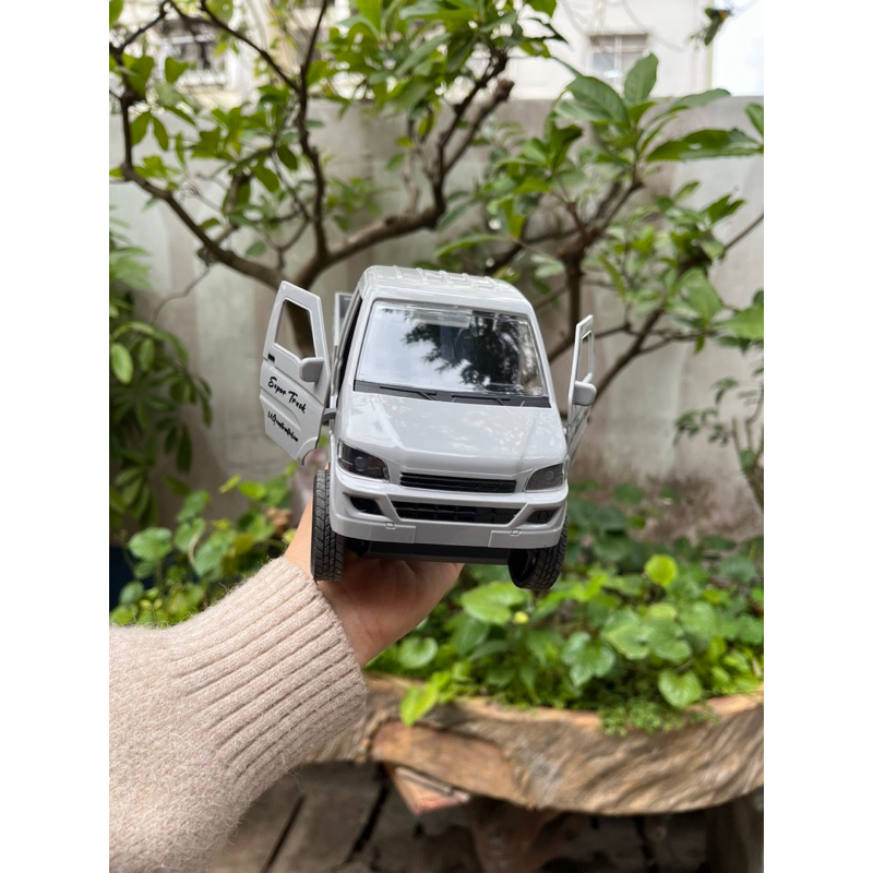 Xe tải chở hàng minivan 1:16, điều khiển từ xa, mở được cửa xe