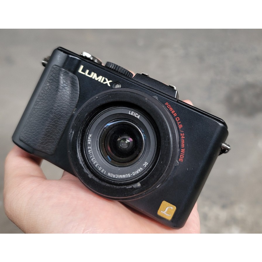 Máy ảnh Panasonic Lumix LX5 - 10 Megapixel - cảm biến CCD - Mới 90%