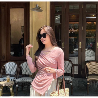 Áo thun giấy ánh nhũ dài tay dây cổ xẻ vạt màu hồng