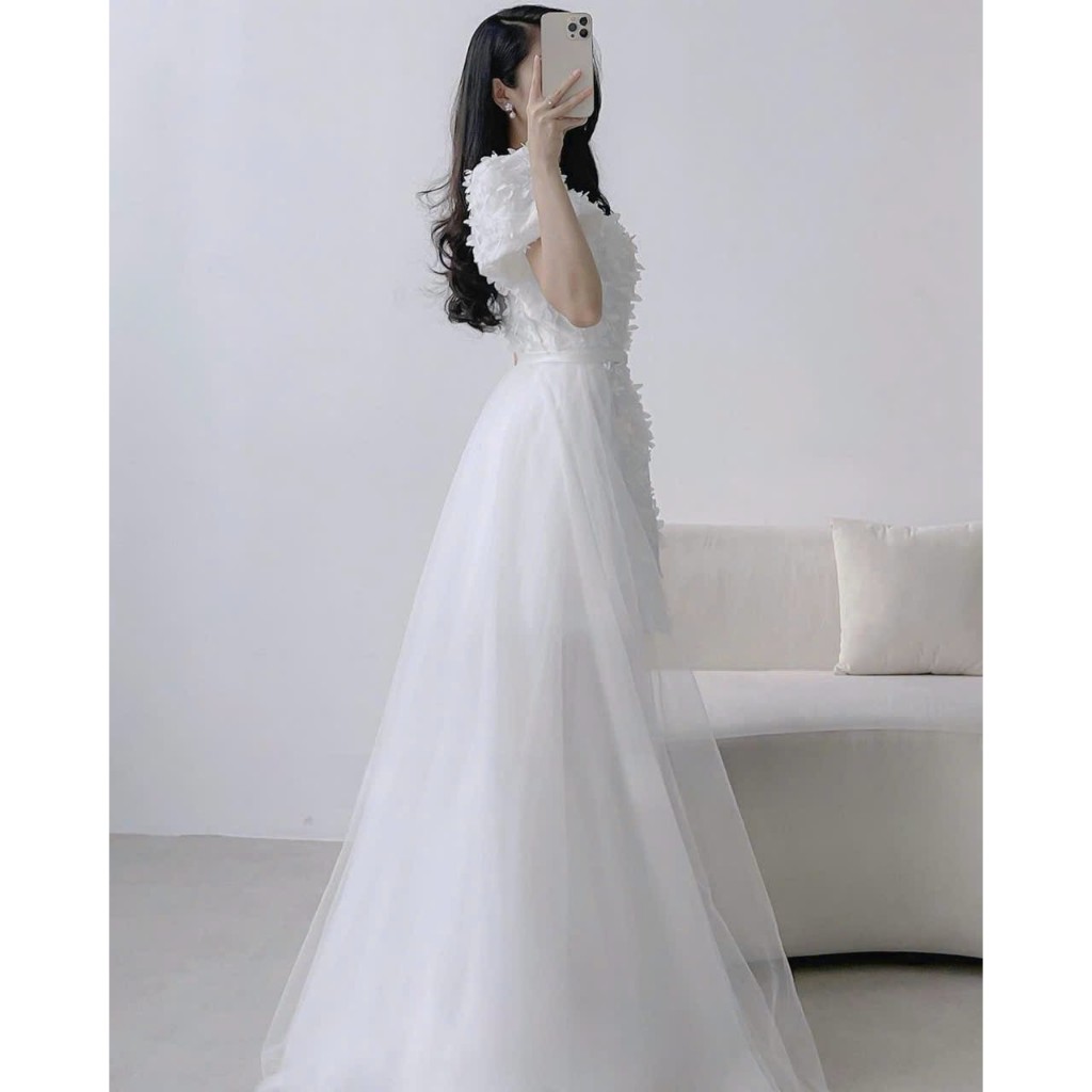Đầm nữ nhẹ nhàng