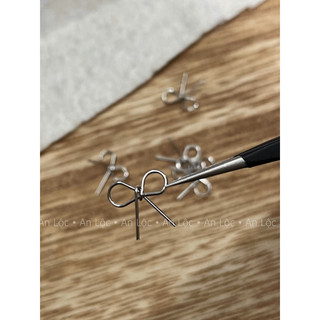 charm nơ thắt xinh xắn