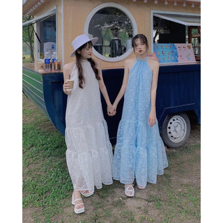 thanh lý đầm cổ yếm dáng dài màu trắng freesize của B'LOOM