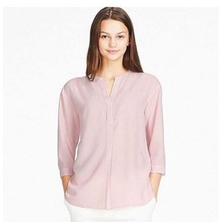 Áo của hãng UNI QLO