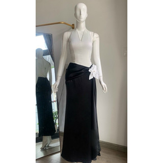 SIZE>58KG ĐẦM PHỐI MÀU CỔ TIM TRẺ TRUNG