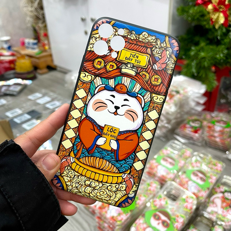 Ốp lưng iphone mèo thần tài tết 2024