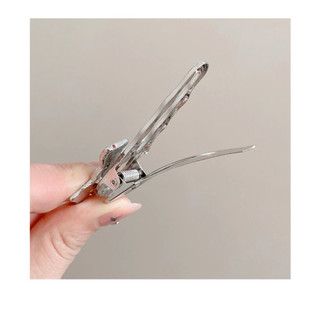 Kẹp tóc mái nơ dễ thương cho nữ