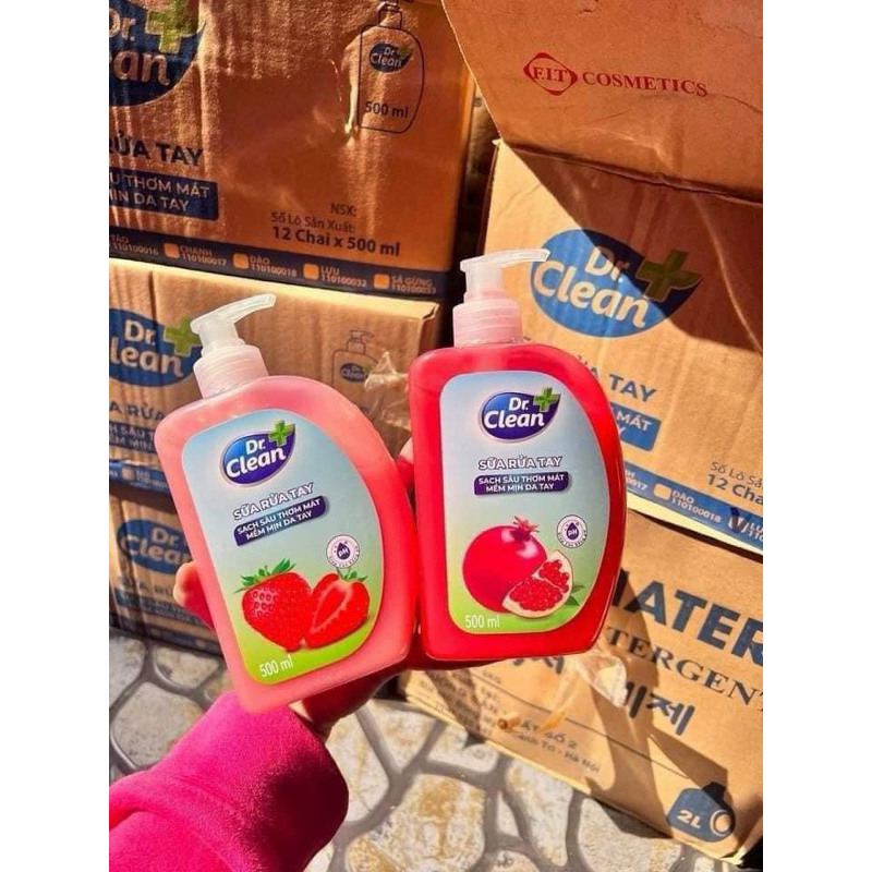 Nước rửa tay sạch khuẩn Dr Clean Hương hoa quả 500ml