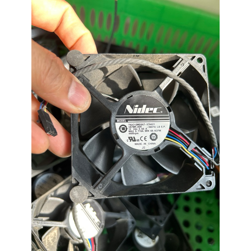 Quạt nidec,delta 12v 0.55A, 1.0A vuông 9cm mạnh mẻ ít ồn