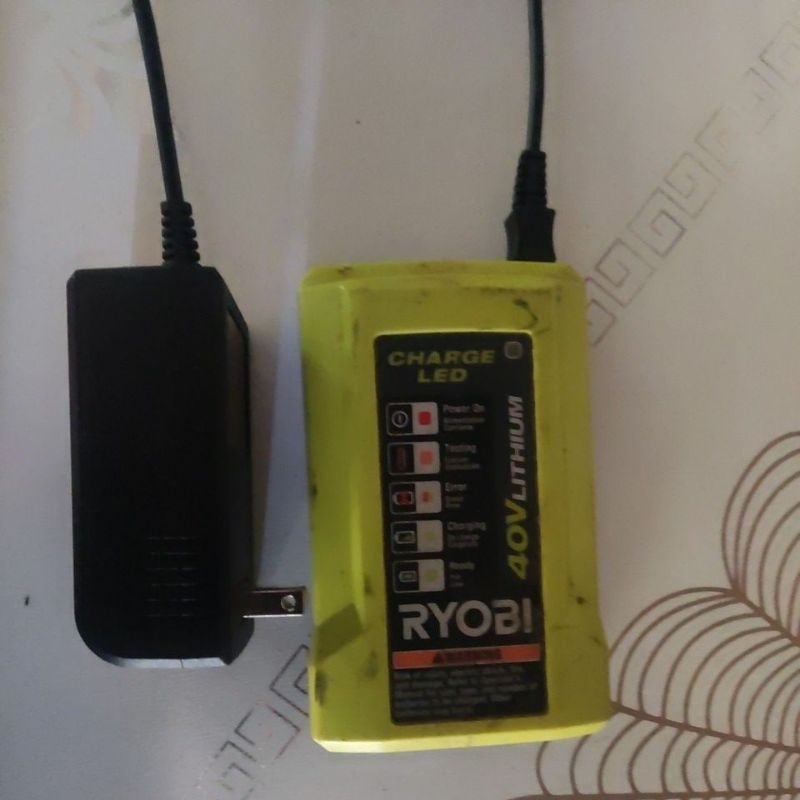Sạc pin 36 vôn đến 40v ryobi 36v chuẩn zin,sạc hoạt động OK, sạc PIN từ 36 đến 40v, sử dụng 220v, ae