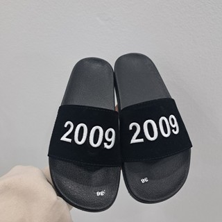 Dép năm sinh 2009,dép nam nữ quai nỉ thêu hot trend