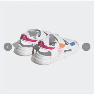 Sandal Adidas cho bé.