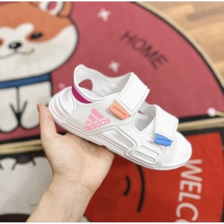 Sandal Adidas cho bé.