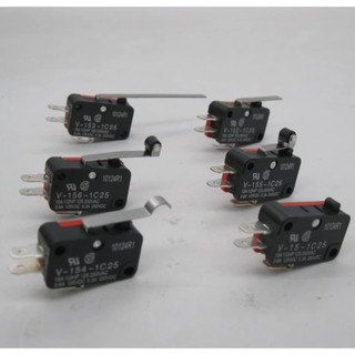 Công tắc hành trình 15a250v có bánh lăn v-152-156-15-153-155-1c25