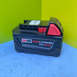 Pin Milwaukee M18 18v zin lướt