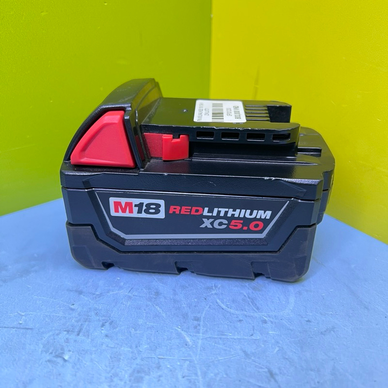 Pin Milwaukee M18 18v zin lướt