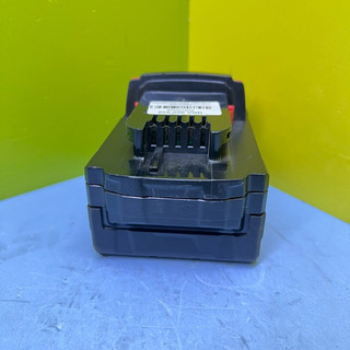 Pin Milwaukee M18 18v zin lướt