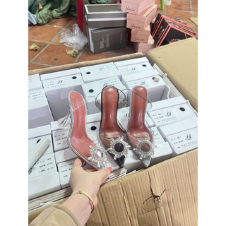 cao gót đính đá quai trong