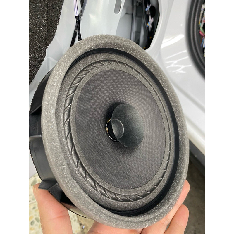Loa cánh chính hãng Mitsubishi giành cho Attrage và Mirage