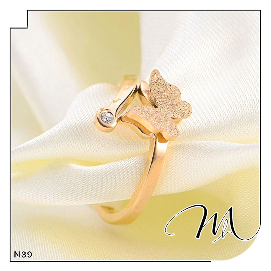 Nhẫn nữ Titan không gỉ freesize cánh bướm kim tuyến lấp lánh - Măng's House N39