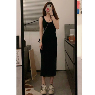 Đầm 2 dây dáng dài ba lỗ Cổ U Ôm body sexy Len tăm Bản to Váy dài Ôm body Cổ vuông Sexy Tôn dáng quyến rũ