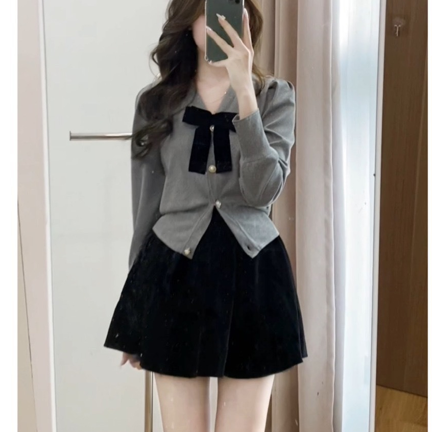 SET áo tiểu thư cổ V phối nơ mix chân váy nhung trơn dáng xoè cạp chun co giãn có lót trong CV839 SUTANO