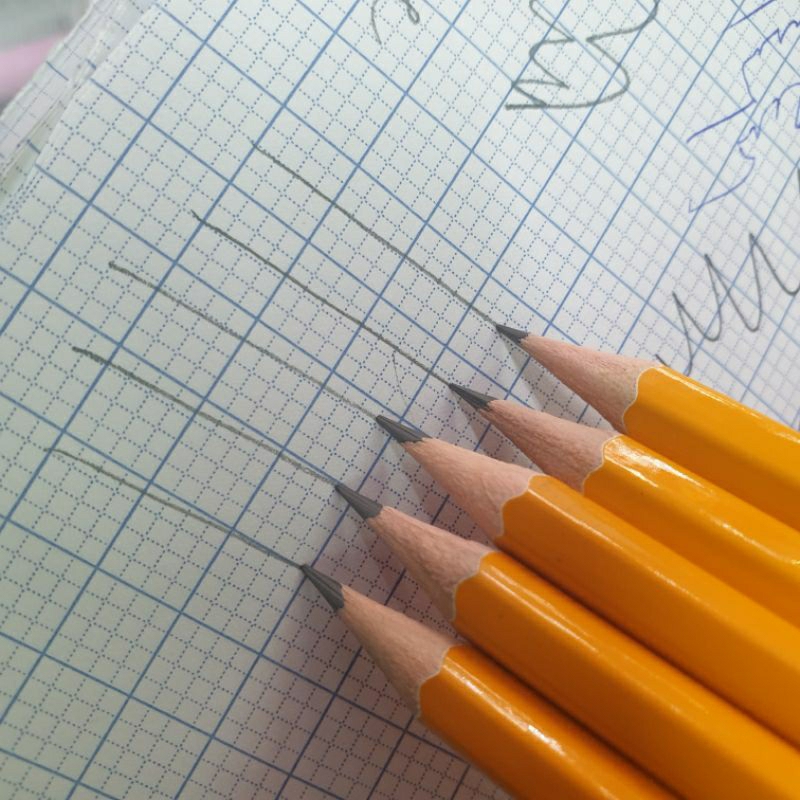 Bút chì chuốt 2B thân gổ Staedtler 134-2B