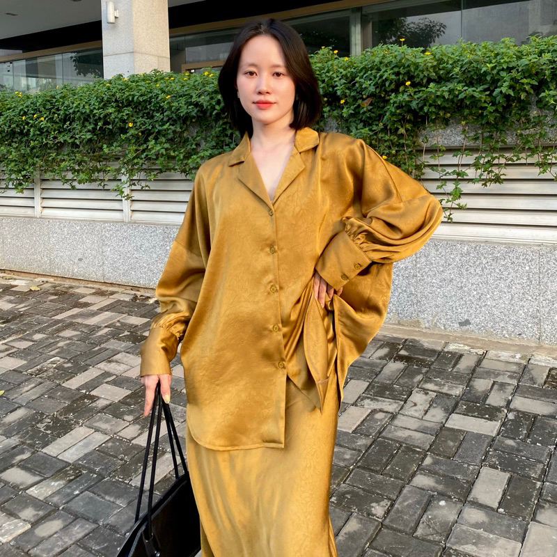 LỤA - Set chân váy và áo sơmi lụa mềm mượt (chỉ còn chân váy) - osu