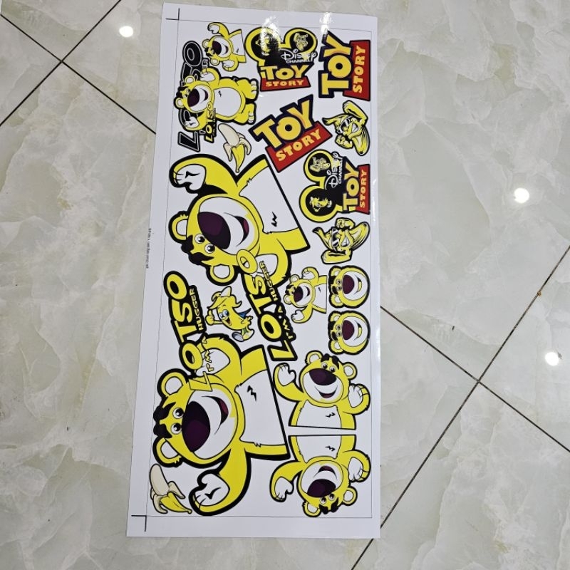 Tem set gấu dâu lotso dán trang trí xe máy kích thước 20x60cm