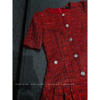 Váy tweed đỏ đuôi xếp ly C'est lavie