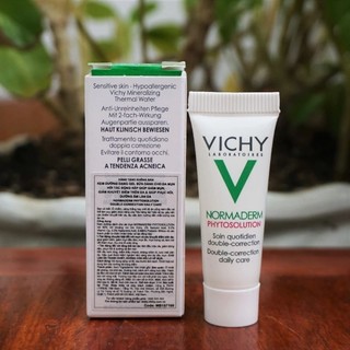 Kem giảm mụn vichy normaderm phytosolution