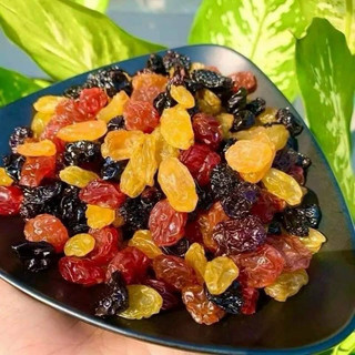 Nho khô không hạt mix 3 màu, đặc sản Ngon Lạ Đà Lạt