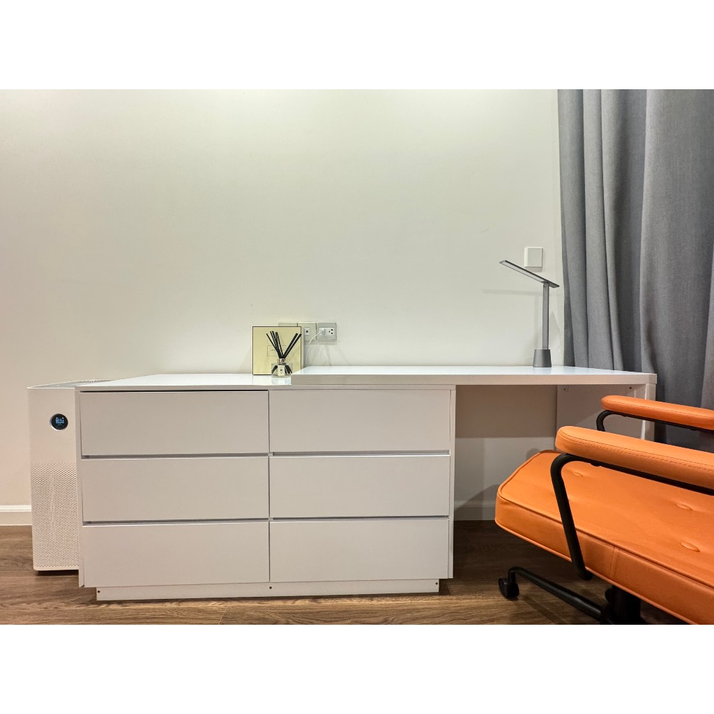 Bàn trang điểm đa năng 6 hộc tủ đồ xoay 90* decor phòng phong cách hiện đại thương hiệu Liliana - LP305