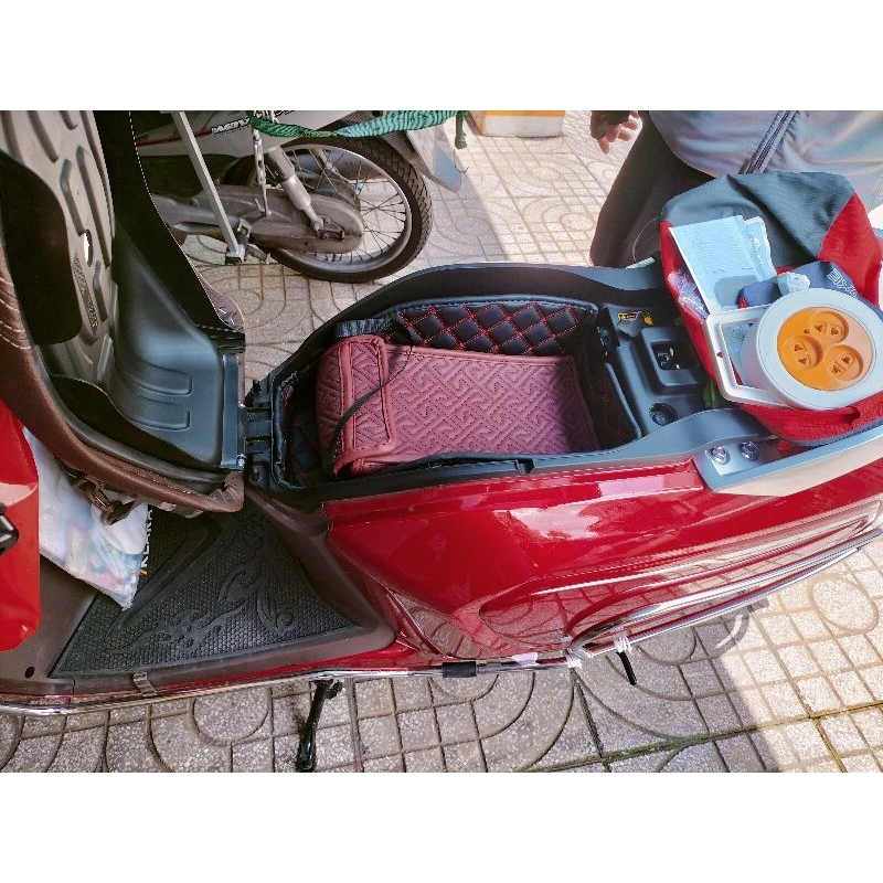 Túi da đựng sạc vinfast