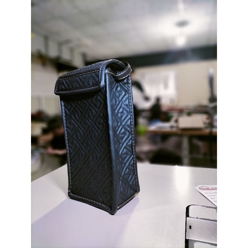 Túi da đựng sạc vinfast