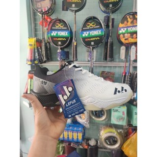 Giầy cầu lông lefus tặng kèm vớ cầu lông cotton