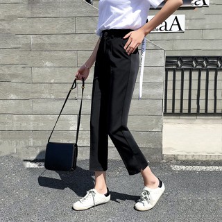 Quần tây lửng nữ xẻ lai rất phong cách
