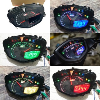 Đồng hồ Uma Racing gắn SIRIUS / Ex 2010 . Si 50 mua về câu dây lại đầy đủ các màu