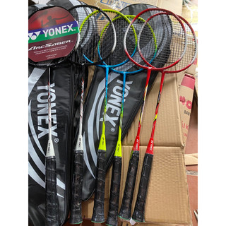 1 đôi vợt  yonex( 2 chiếc) tặng kèm túi vợt căng 8kg