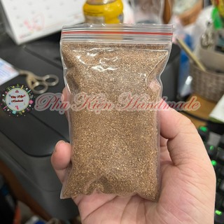 Cỏ và bột trang trí hoa
