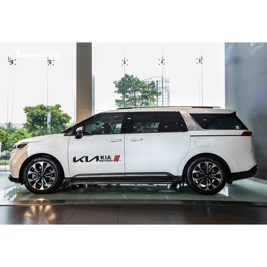 Bộ 2 tem dán cửa xe ô tô KIA (trắng)