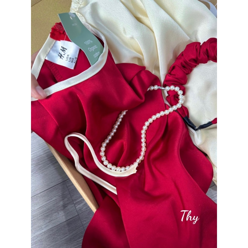 Set áo dài đỏ lụa mềm mại siêu mát bé gái kèm cài tóc và vòng hạt size 100-150