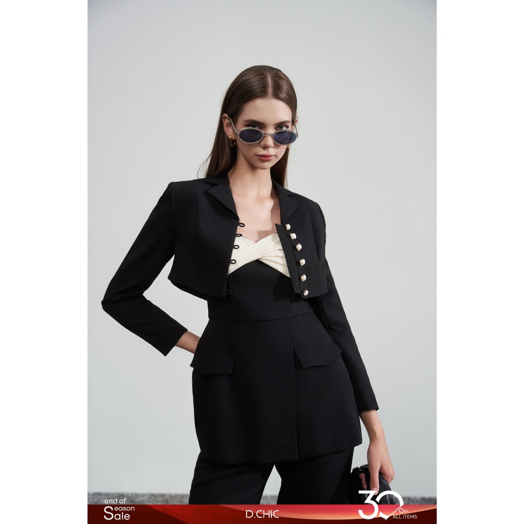 Áo khoác lửng cổ 2 ve vẻ D.CHIC MS: 161663