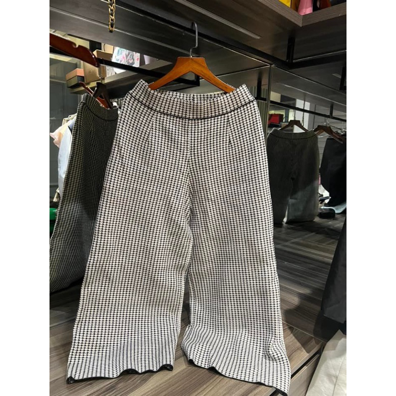 Quần dạ zara size s kẻ thanh lý
