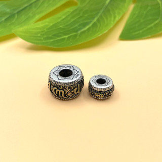  Charm khắc thần chú Om mani padme hum trong kinh phật - Charm Bạc 925 - Mã CA011 